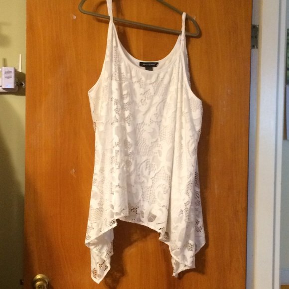 Ashley Stewart Tops - ASHLEY STEWART LACE LINED CAMI 32W